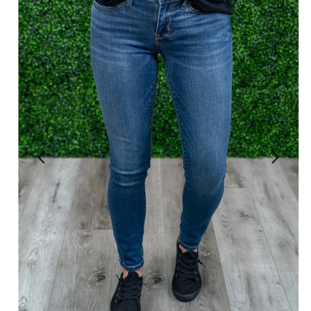 Judy Blue High Rise Stone Wash Skinny Jeans 13/31